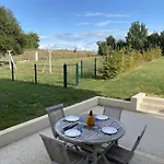 De Charme Avec Piscine Chauffee, Jardin Privatif Et Equipements Bebes, A 15 Min D'angouleme - Fr-1-653-16 Holiday home *