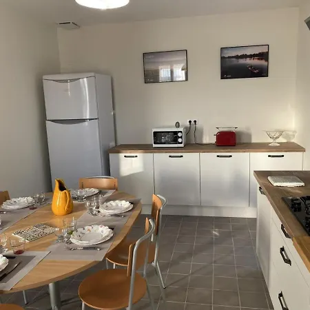 Landhaus De Charme Avec Piscine Chauffee, Jardin Privatif Et Equipements Bebes, A 15 Min D'angouleme Vars (Charente)