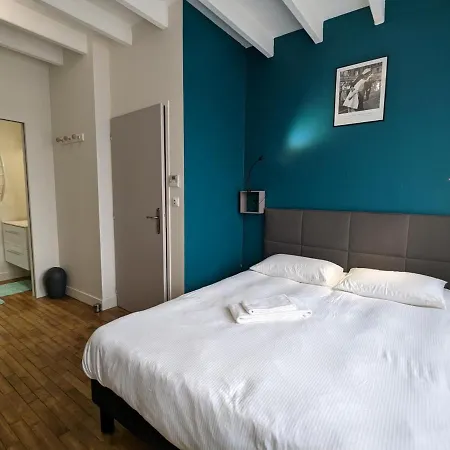 De Charme Avec Piscine Chauffee, Jardin Privatif Et Equipements Bebes, A 15 Min D'angouleme - Fr-1-653-16 別荘